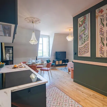 De Prestige Face Loire, Au Pied Du Château Apartamento *